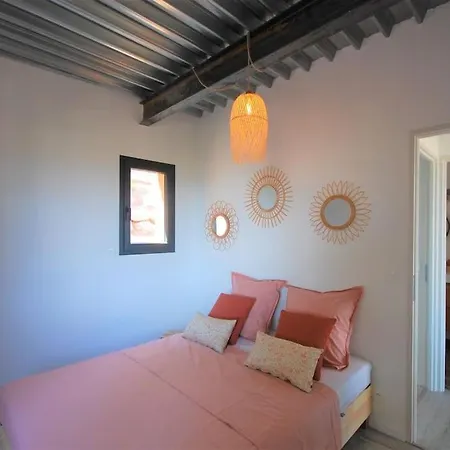 Almanarre Holiday home